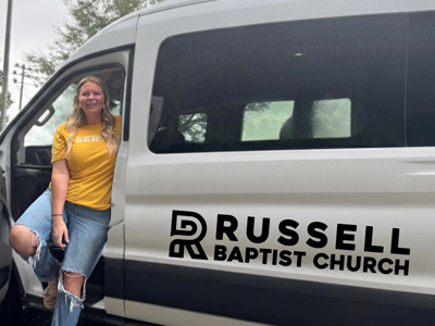 Image of Brandy Smith and other volunteers