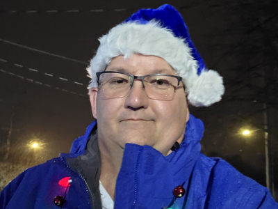 Image of Brandy Smith and other volunteers